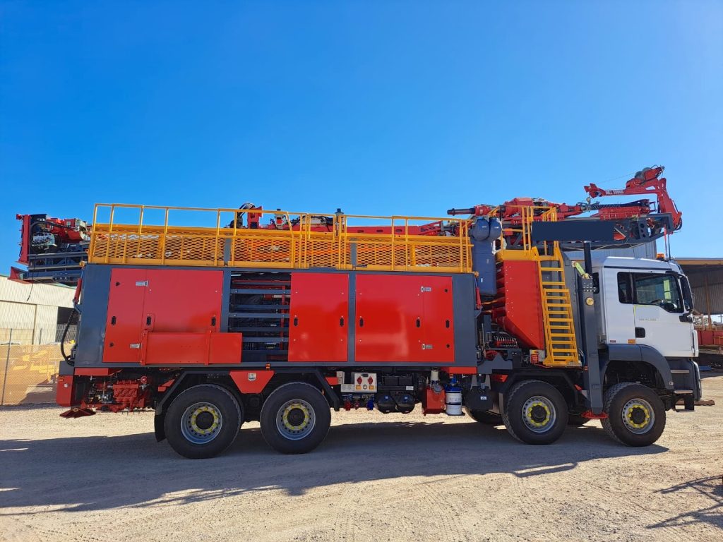 drilling-rig-truck